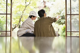 画像　監督さんとお客様