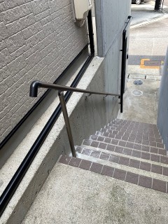 屋外階段の手すり設置