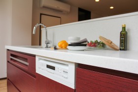 家具のように空間になじむキッチン 家具のように空間になじむキッチン